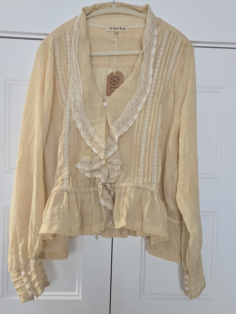 NWT A Rare Bird Stolen Kisses Top